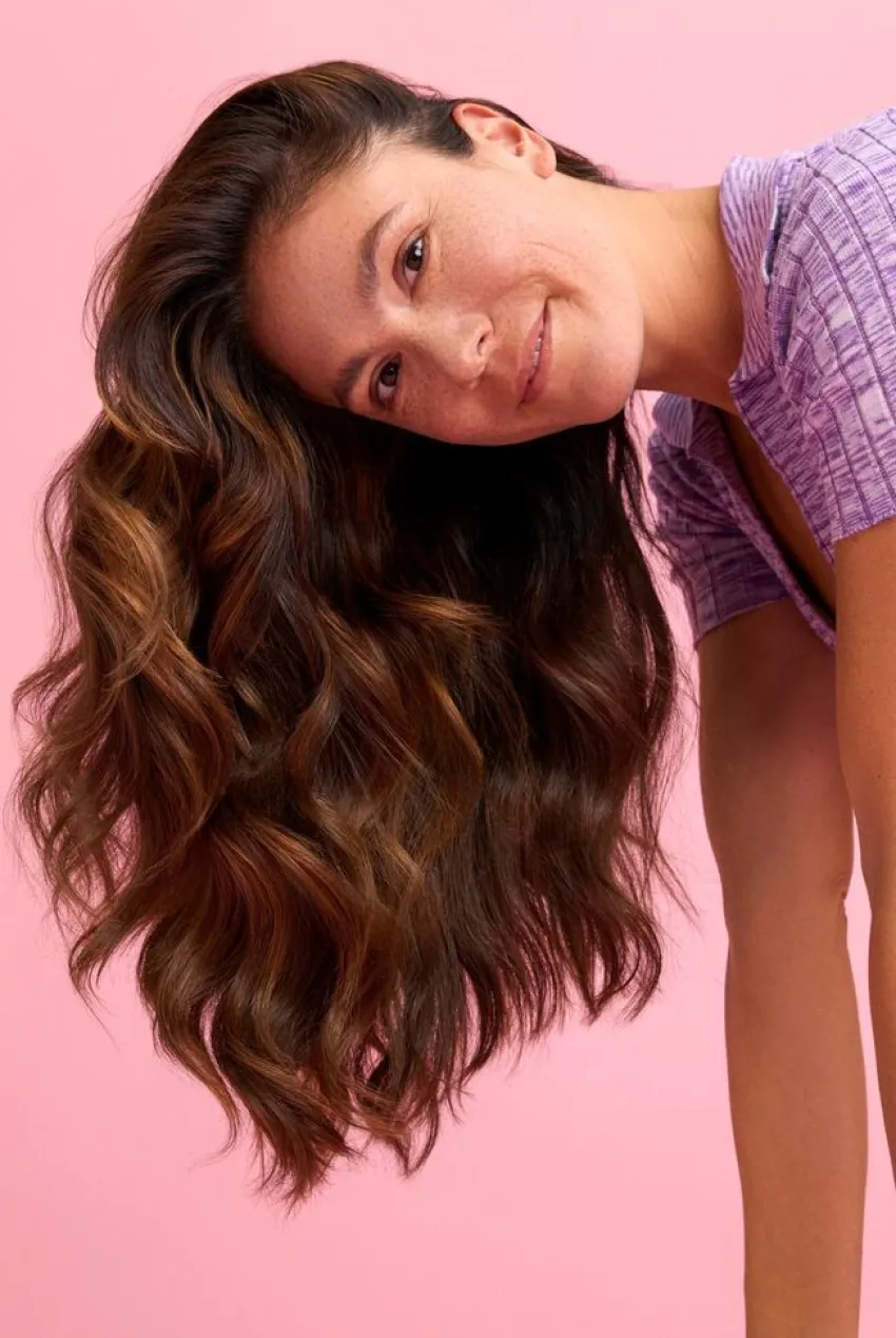 Fashion invisibobble Extra Shine Haarspray