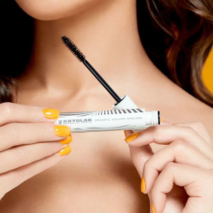 Discount Kryolan Professional Make-Up Kryolan Dramatic Volume Mascara
